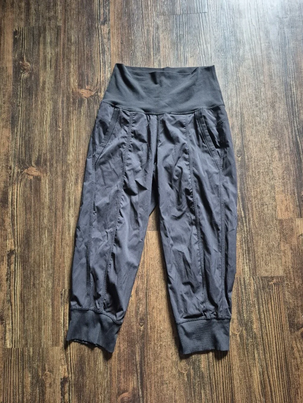 Lululemon Capri In Flux Joggers Black Size 4